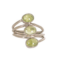 Cincin Kawin Klasik Terlaris Klasik Perak Sterling 925 dengan Batu Permata Peridot Berkilau Setting Bezel untuk Hari Jadi