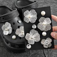 Breloque florale pour sabot, style vintage de luxe léger, accessoires DIY, été/automne, style Croc, perle et strass détachables