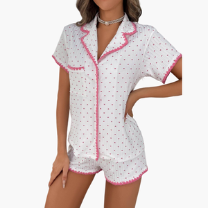 Pyjama en coton à imprimé cœur et bordure festonnée, ensemble de pyjama d'été personnalisé en modal et bambou à manches courtes pour femme - Product Image 1