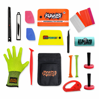 Kit d'outils professionnels KUNAISI 19 pièces pour l'installation de film vinyle et de teinte sur vitres de voiture, avec raclette, cutter, gants et sac à outils, modèle CN