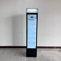 Réfrigérateur commercial vertical pour boissons avec porte vitrée