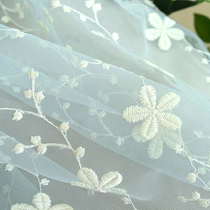 Tissu de rideau en tulle brodé 100% polyester, plissé, ignifuge, isolant, translucide (ombrage 1%-40%) - Product Image 3