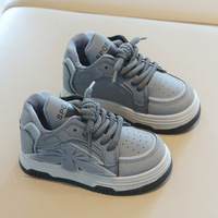 Soldes : Chaussures de sport pour enfants 2026 Printemps/Automne – Baskets décontractées unisexe respirantes légères montantes à lacets pour bébé – Couleurs variées