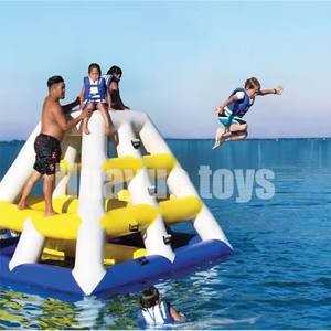 Precio de fábrica 2,5*2,5 m parque acuático agua flotante pirámide tobogán inflable agua escalada escalera juegos torre de escalada flotante - Product Image 6