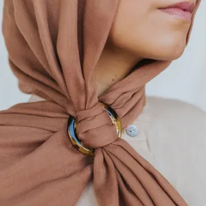 Accessori sciarpa moda cerchi classici musulmani ciondolo gioielli accessori Hijab cerchio tondo in resina cerchio per sciarpe Hijab