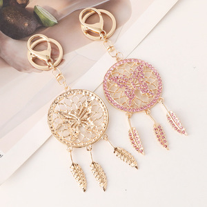 Nouveau porte-clés attrape-rêves bohème papillon plume, breloque de sac pour femme fleur creuse perlée, ornement suspendu de luxe pour rétroviseur de voiture, cadeau - Product Image 4