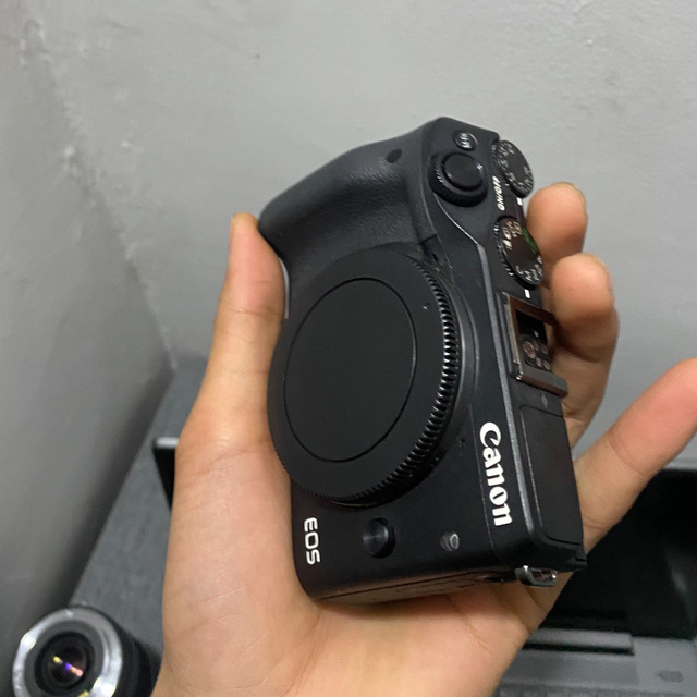 Light Weight Digital Camera Cannon M3 24.2MP Portrait Photography Camera