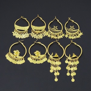 Boucles d'oreilles créoles classiques unisexes JXX plaquées or 24 carats, bijoux en laiton avec sertissage griffe, modèle JEQ-S55 - Product Image 1