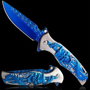 Couteau d'autodéfense de style mode, en acier inoxydable, avec crâne 3D en relief, finition titane, lame à pointe crantée, longueur totale 20,5 cm - Product Image 4