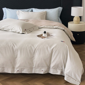 Juego de Ropa de Cama de Algodón Puro Duoxiangmeimiankang, 100% Algodón 40s, 133x72, Funda de Edredón a Rayas Sólidas, Sábana y Funda de Almohada para Uso Doméstico - Product Image 1