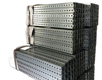 Poste de Señalización en Forma de U/Cuadrado Galvanizado por Inmersión en Caliente con Malla Metálica, Producto con Precio Competitivo