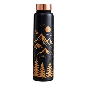 Botella de agua estética de cobre negro con diseño de montaña y bosque dorado, tapa de cobre, portátil, para bebidas al aire libre - Product Image 1