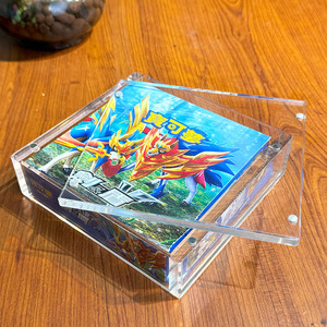 Boîte de protection en acrylique magnétique pour cartes Pokémon, vente en gros d'usine TCG, grande taille pour boîtes de boosters japonais, compatible avec les cartes Pokémon 151 - Product Image 6