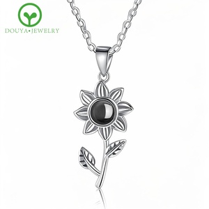 Neues Design Premium Long Zweifarbige 2 Tone Sunflowers Anhänger Foto projektion Halskette für Erinnerungen - Product Image 3