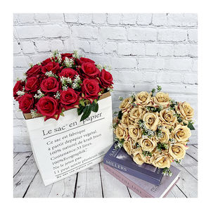 Penjualan paling laris pabrik bunga mawar buket bunga mawar buatan berkualitas tinggi dengan dekorasi Natal daun hijau - Product Image 2