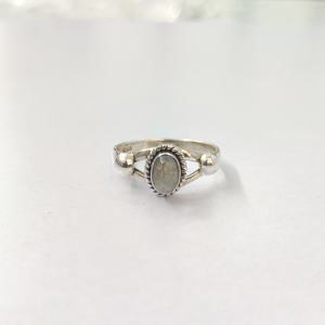 แหวนลาบราดอไรต์ เงินแท้ 925 แหวนพลอยลาบราดอไรต์ งานแฮนด์เมด คอลเลคชั่นแหวนสวย เครื่องประดับเงิน ราคาขายส่ง - Product Image 2