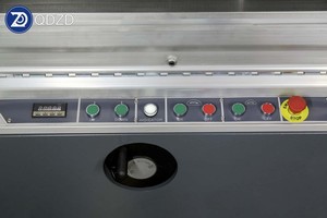 Máy cưa bàn trượt để cắt chính xác và đa năng trong các xưởng chế biến gỗ đa năng - Product Image 3