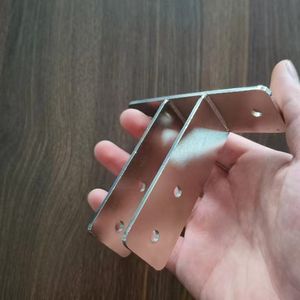 Pièces en tôle estampée en acier, acier inoxydable, aluminium pour l'estampage de métaux sur mesure et les composants formés avec précision - Product Image 5