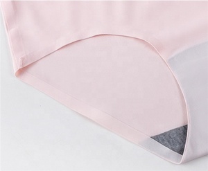 Intima-Ropa interior barata sin costuras para Mujer, bragas De seda De hielo De talla grande - Product Image 3