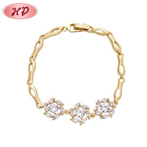 Bracelet tendance pour enfants, en alliage de cuivre plaqué or, avec breloque en forme de fleur et zircon coloré, idéal pour un anniversaire - Product Image 1
