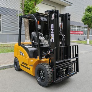 Montacargas Diésel SNSC FD20 de <span class=keywords><strong>2</strong></span> y 3 Toneladas, Desplazamiento Lateral, Transmisión Automática, Mástil Hidráulico de Tres Etapas SHIMADZU de Japón, 3000-7000 mm - Product Image 2