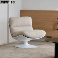 Nouvelle arrivée, chaise simple moderne minimaliste de la marque Pattie - Siège de salon élégant en tissu moelleux pour salon contemporain