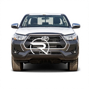 Hilux SR5 Pickup 2025 2.4L Diesel Automatico con Sedili in Pelle, Fari LED, Pneumatici R18, Guida a Sinistra - Product Image 1