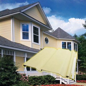 Panneau de bardage extérieur en PVC imitation <span class=keywords><strong>bois</strong></span>, installation facile, imperméable, ignifuge, surface anti-UV, pour hôtel, villa - Product Image 1