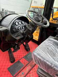 Chargeuse sur chenilles Cat 950H d'occasion de 6 tonnes, modèle 2024, en excellent état, avec moteur, prix réduit, best-seller - Product Image 6