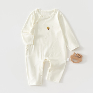 Pijama de Manga Larga para Bebé Recién Nacido, con Cierre Inclinado, de Algodón con Diseño Jacquard Moteado, Marca A, Nueva Colección Primavera-Verano - Product Image 5