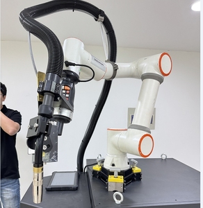Bras de robot de soudage collaboratif FAO à 6 axes avec moteur PLC, boîte de vitesses, pompe et roulement - Sans programmation - Product Image 4