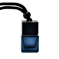 Cylindre vide de 8ml dégradé bleu foncé diffuseur suspendu de voiture désodorisant bouteille de parfum de voiture en verre avec couvercle en bois noir