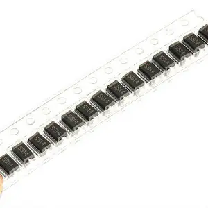 Suchen Sie nach Online-Kauf elektronischer Komponenten 1 N4007 SS12 14 24 36 54 34 1 N5819 1 N5824 DO-214AC smd schottky Barriere diode