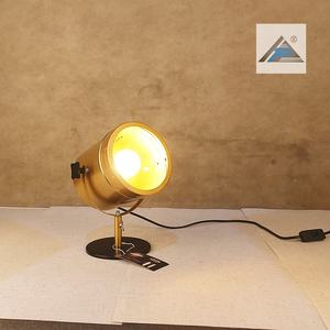 Moderna lampada da tavolo Vintage industriale con lampadina E26 elettrica Retro 220V corpo in ferro nero per casa Hotel arredamento soggiorno - Product Image 3