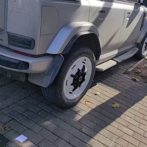 Enjoliveurs de moyeu de roue polis de 19 pouces, installation à visser, taille d'origine pour la modification Chery ICAR V23 - Product Image 2