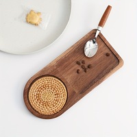 Plateaux en bois personnalisés pour le petit-déjeuner, le thé, le pain, le lait, les desserts, les collations, le thé de l'après-midi - Design moderne et écologique pour hôtel