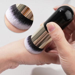 <span class=keywords><strong>Pinceau</strong></span> <span class=keywords><strong>Kabuki</strong></span> noir pour fond de teint, poils synthétiques doux et denses pour maquillage liquide et en poudre - Product Image 4