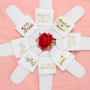 Décoration de mariage, pantoufles douces pour demoiselles d'honneur, fête de fiançailles, accessoires de fête de bachelorette, pantoufles ouvertes pour la mariée - Product Image 2