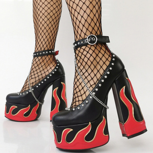 Sandales à talons épais pour femmes, grande taille 47, avec rivets métalliques, chaîne métallique et boucles de cheville, plateforme épaisse - Product Image 1