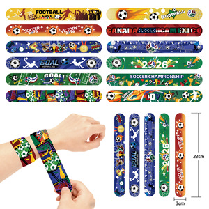 Set <span class=keywords><strong>de</strong></span> Artículos para Fiestas <span class=keywords><strong>de</strong></span> Aficionados al Fútbol <span class=keywords><strong>de</strong></span> EE. UU., Canadá y México 2026: Pulseras y Bolsas <span class=keywords><strong>de</strong></span> Regalo para el Día del Partido, Decoraciones para Fiestas <span class=keywords><strong>de</strong></span> Vistazo y Suministros para Grupos - Product Image 4