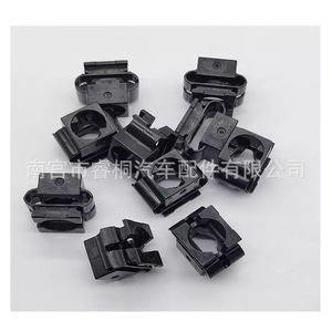 Clip de fixation en plastique pour plaque de protection inférieure du moteur Shuangxuan 4A0805163 pour Volkswagen Passat Golf - Product Image 2