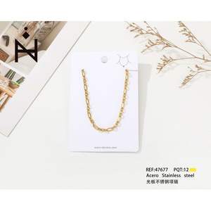 Collana con Ciondolo in Acciaio Inossidabile Placcato Oro In Acero, Gioielli alla Moda Geometrici e Trendy, Regalo Unisex - Product Image 3