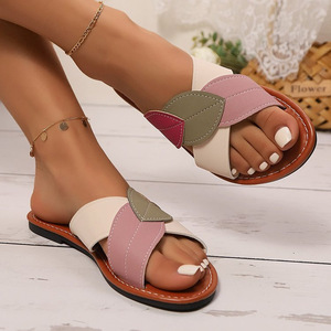 Sandales plates tendance pour femmes - Chaussures de plage décontractées et confortables, pantoufles légères pour l'extérieur - Product Image 2