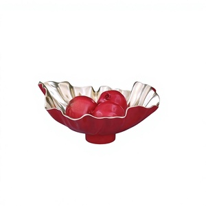 Bol en émail rouge Fruits Snacks Plat de service Artisanat Style floral Bols en métal pour les vacances Noël Décoration de la maison Fournitures - Product Image 1
