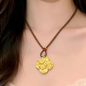 Collar de Acero Inoxidable Chapado en <span class=keywords><strong>Oro</strong></span> con Colgante de Trébol de Cuatro Hojas Clásico y Brillante con Cristal de Hielo, Cadena de Eslabones, Regalo para Mujer - Product Image 5