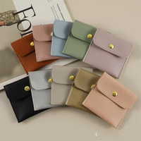 Sacs de luxe carré portable avec logo personnalisé sacoche avec bouton en cuir pour bijoux bague collier avec carte à insérer