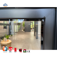 Fenêtre coulissante de balcon en aluminium de portes d'ascenseur et de glissière de conception moderne avec le bas verre d'E et moustiquaire.