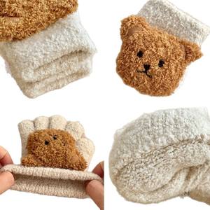 Gants d'hiver pour enfants, mignons, en peluche, motif ours, chauds, rembourrés, cinq doigts, anti-froid, pour garçons, ski et cyclisme - Product Image 3