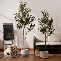 Grandes plantes artificielles en plastique pour l'intérieur et l'extérieur avec un design réaliste pour la décoration de fête d'anniversaire, faux olivier décoratif
