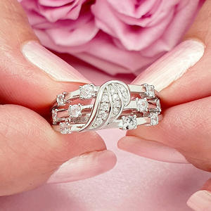 Anello di Fidanzamento F407 in Oro Bianco con Diamante Naturale Taglio Brillante Rotondo Colore G per Donna, Gioiello Impilabile - Product Image 1